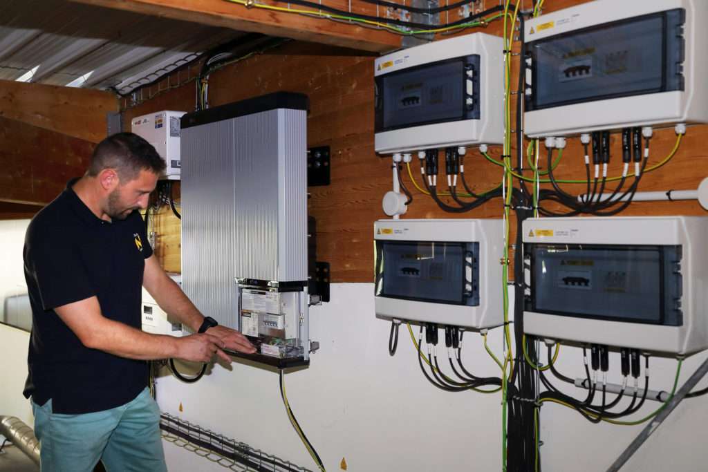 niroma-solar-pluvy-capbrebon-batteries-LG CHEM-photovoltaïque-solaire