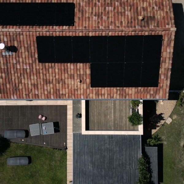 Installation-panneaux-solaires-Capbreton-drone